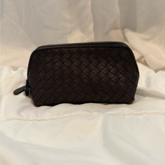 Bottega Veneta Intrecciato Leather Pouch - Picture 1 of 5